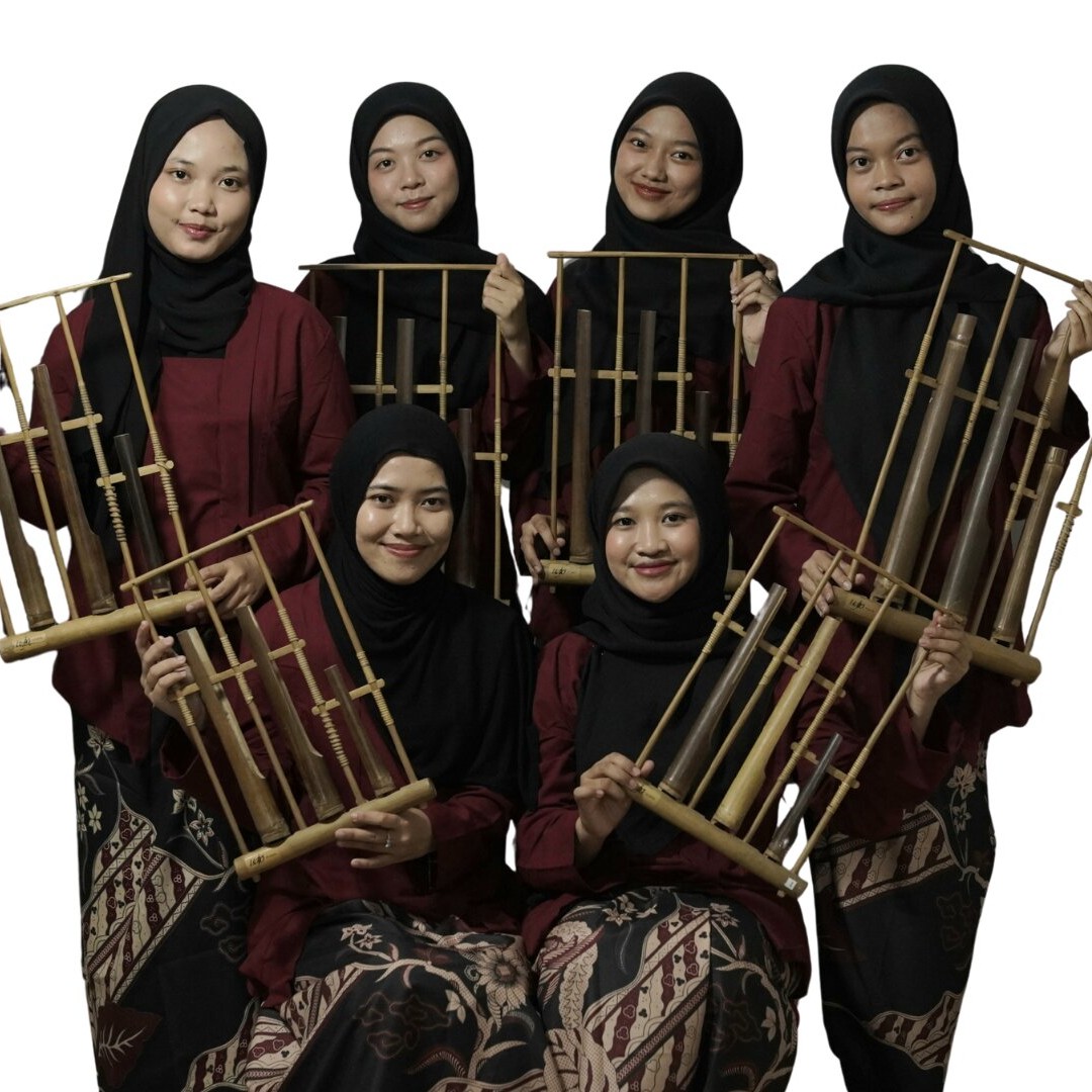 Angklung cropped
